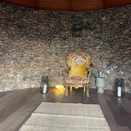 Malvasia Rural Estate & Vineyard * 티아즈