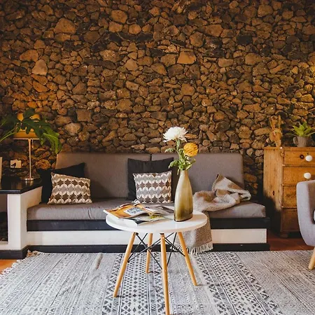 Malvasia Rural Estate & Vineyard 티아즈