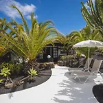Malvasia Rural Estate & Vineyard ゲストハウス *